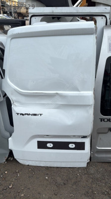 2025 Ford Custom arka bagaj kapağı