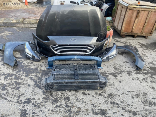 MİRİM OTODAN FORD FOCUS 4 ÖN TAMPON DEMİRİ