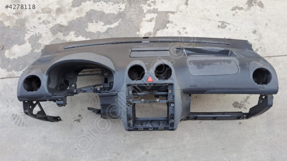 volkswagen caddy 2007 boş göğüs/torpido (tamirli) (son fiyat)