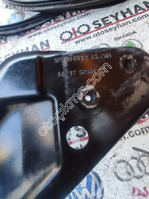 5F0806930 Seat Leon 2015 sağ far üstü sacı