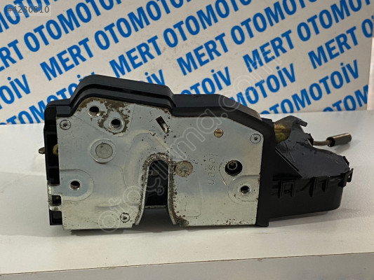 BMW 3 E46 SOL ARKA KAPI KİLİDİ (1999-2005) ORJİNAL