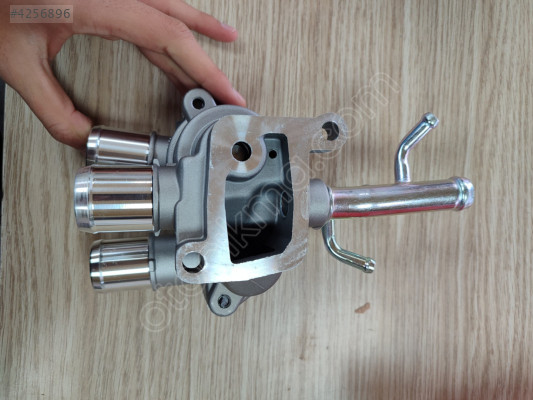 TERMOSTAT GÖVDESİ KOMPLE ACCENT 06 ERA 1.6 RIO BENZİNLİ ALT ÜST