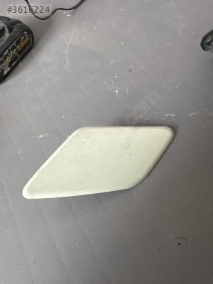Volvo s40 sol far yıkama kapağı