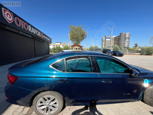 SKODA OCTAVİA SAĞ ARKA KAPI ORJİNAL SÖKME  HATASIZ - 5E6833052