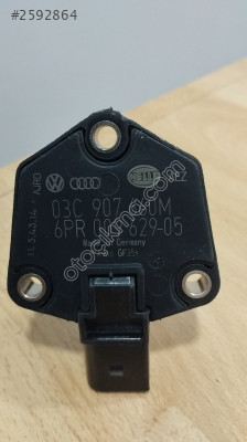 Volkswagen Passat 2.0TDI Yağ Seviye Sensörü 03C907660M Hella