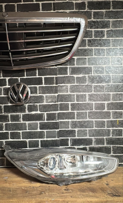 FORD FİESTA SAĞ FAR LEDLİ