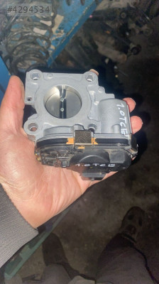 Dacia Duster Çıkma 1.0 Tce Gaz Kelebeği