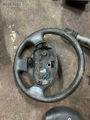 Renault Scenic Direksiyon Simidi - Mert Oto Çıkma Parçaları