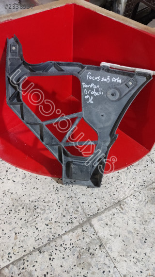 FORD FOCUS ARKA TAMPON BRAKETİ SAĞ TARAF