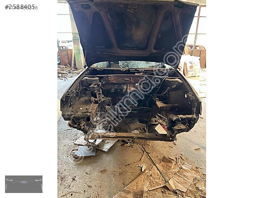 Peugeot 405 Ön kaput