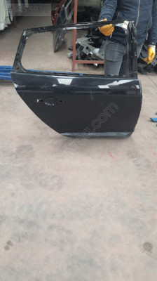RENAULT MEGANE 3 STW  SAĞ ARKA KAPI