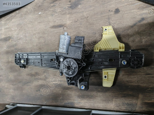 OPEL COMBO 2022 SAĞ ARKA CAM KRİKOSU