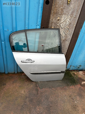 2005 megane 2 sağ arka kapı dolu