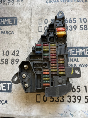 ÇIKMA BMW E60 6 906 588-05 690658805 SİGORTA KUTUSU