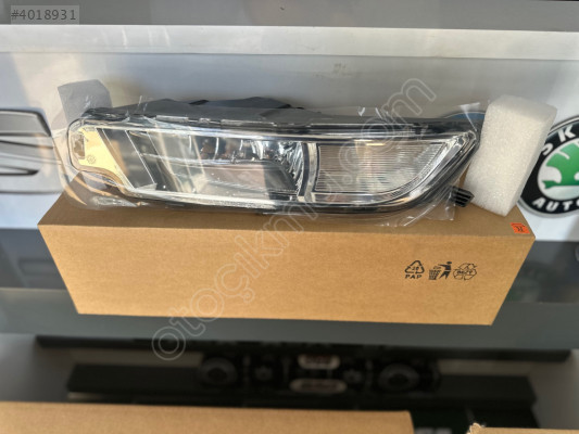 ASKAR OTODAN PASSAT 2015 SİS FARI 3G0941662