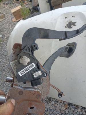 Megane 4 gaz pedalı