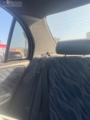 Toyota karası arka direk kaplaması