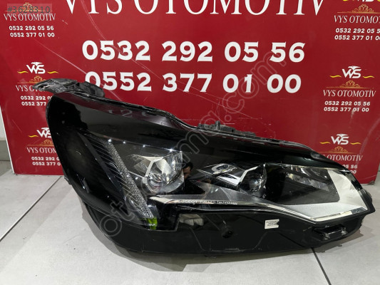 Peugeot 3008 5008 GT Mercekli Sağ Ön Far 9836230580