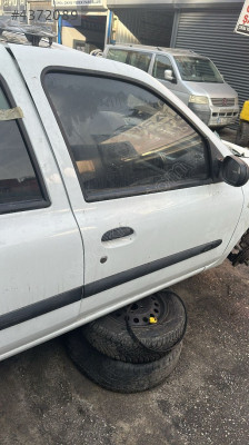 Renault Clio 2 2000-2008 sağ ön kapı
