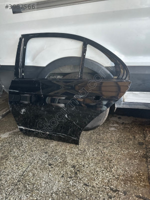 Mercedes sol arka kapı A2137320110A123