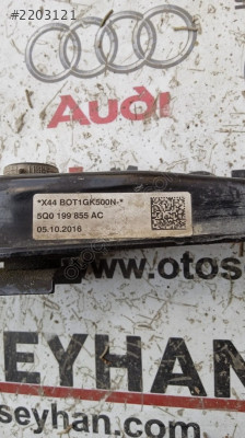 5Q0199855AC Passat b8  şanzıman alt kulağı