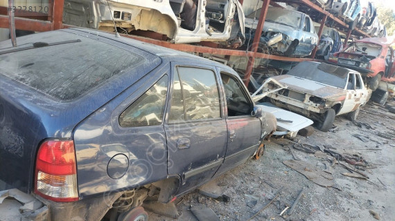 96 daewoon nexia hatchback bagaj camı