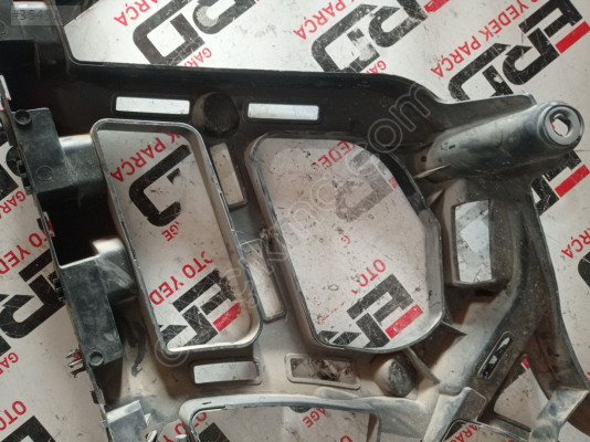 Peugeot 3008 braket tampon arka sağ 9840997780
