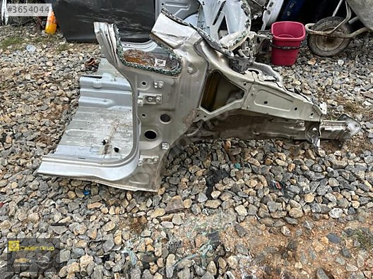 OPEL CORSA D SAĞ ÖN ÇEYREK ÇIKMA SÖKME YEDEK PARÇA