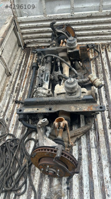 2009 DODGE NITRO ÇIKMA ORJINAL ÖN SAĞ SOL TAŞIYICI