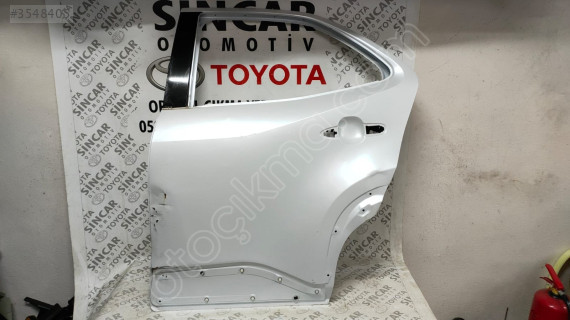 TOYOTA YARİS CROSS 2022 2025 SOL ARKA KAPI ÇIKMA ORJİNAL
