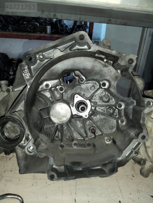 Golf 5 jetta 1.6 bse şanzıman