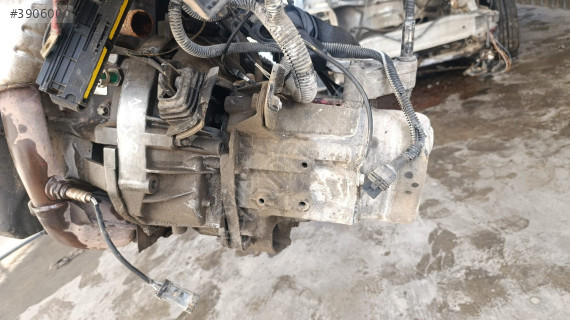 RENAULT CLİO 1.4 BENZİNLİ ÇIKMA ORJİNAL ŞANZIMAN