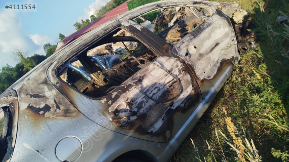 Pejo 307 sağ arka kapı