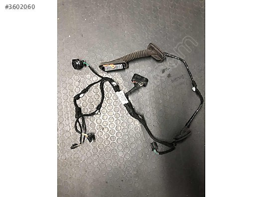 VW JETTA ÖN KAPI ELEKTRİK TESİSATI