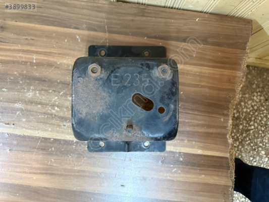 SUZUKİ VİTARA STEPNE DEMİRİ , CHEROKEE JEEP STEPNE DEMİRİ ORJİNAL