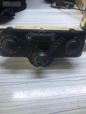 RENAULT MEGANE KLİMA KONTROL ÜNİTESİ 69587001