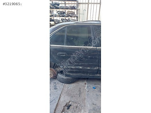Bmw E34 Sağ Arka Kapı