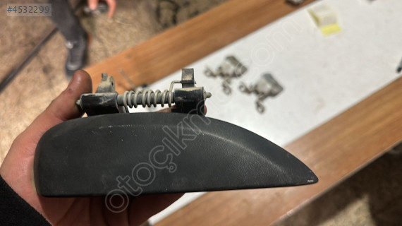 2017-2023 DACİA DUSTER SAĞ ÖN KAPI KOLU ORJ ÇIKMA