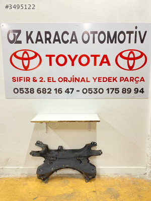 TOYOTA AURİS 2012-2018 ÇIKMA ORJİNAL TRAVERS