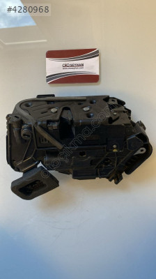 5TA839016L vw golf 8 sağ arka kapı kilidi