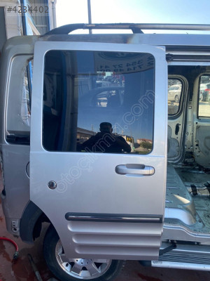 FORD CONNECT SAĞ SÜRGÜLÜ KAPI GRŞ RENK HATASIZ ORJİNAL