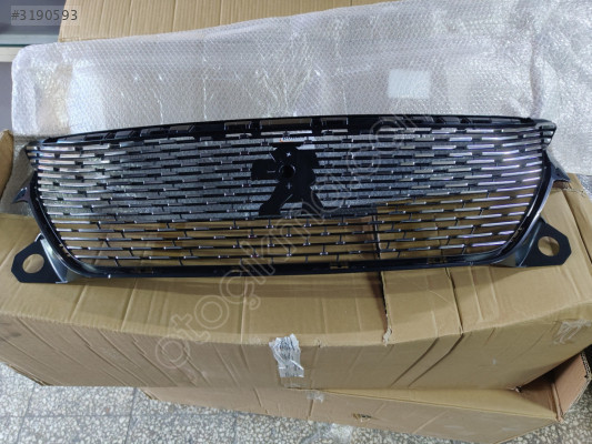 Peugeot 2008 ön panjur