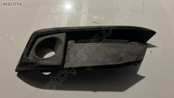 Honda civic fc5 sağ sis farı çerçevesi