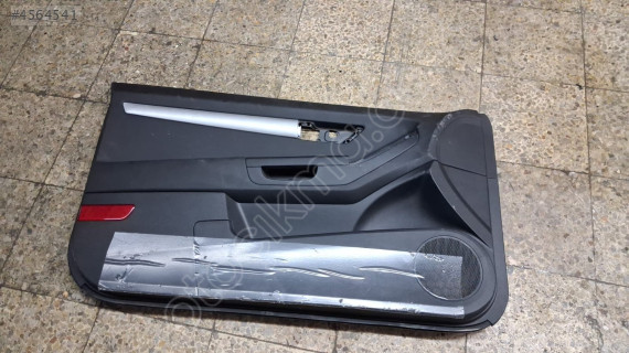 KİA CEED SOL ÖN KAPI DÖŞEMESİ ORİJİNAL ÇIKMA 82320-1H300 -