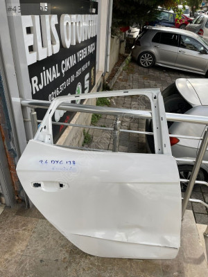 SEAT IBİZA SAĞ ARKA KAPI 2023