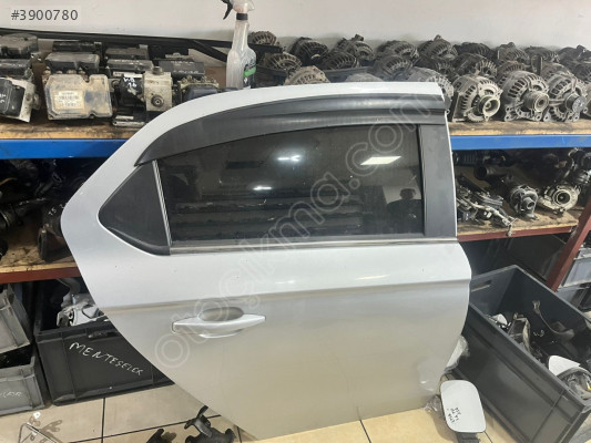 PEUGEOT 301 SAĞ  ARKA KAPI