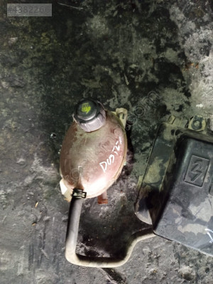 DACİA DUSTER YEDEK SU DEPOSU