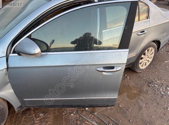 Volkswagen Passat sol ön kapı