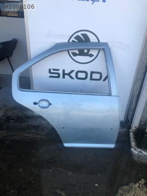 ÇIKMA VOLKSWAGEN BORA SAĞ ARKA KAPI