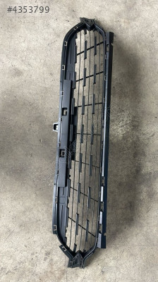 Taliant Ön Tampon Orta Izgarası (Sensörsüz) -Renault Mais